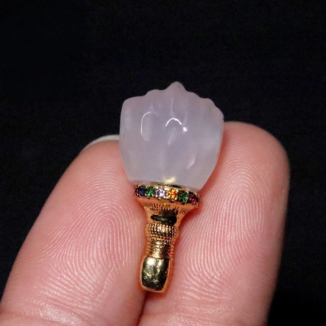 天然白玛瑙雕刻百香籽三通佛头