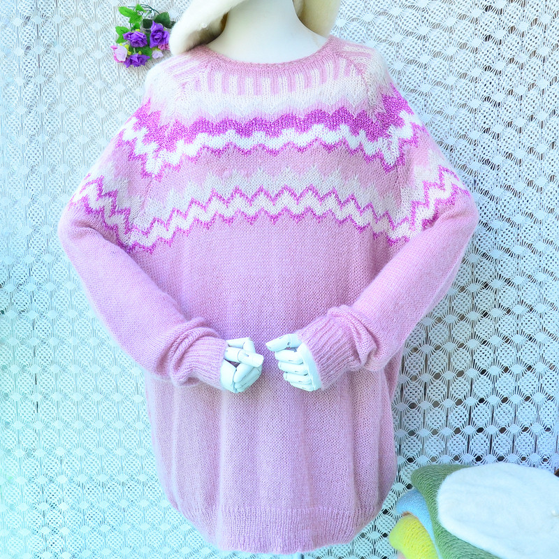 2025春秋时尚中长款玫红色波浪条纹圆领chic马海毛宽松套头毛衣女
