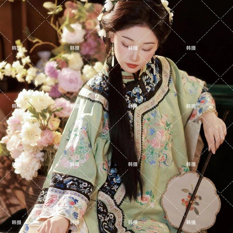 新款中国风清朝宫廷古装格格服影楼拍摄服装 2024夏季新中式汉服