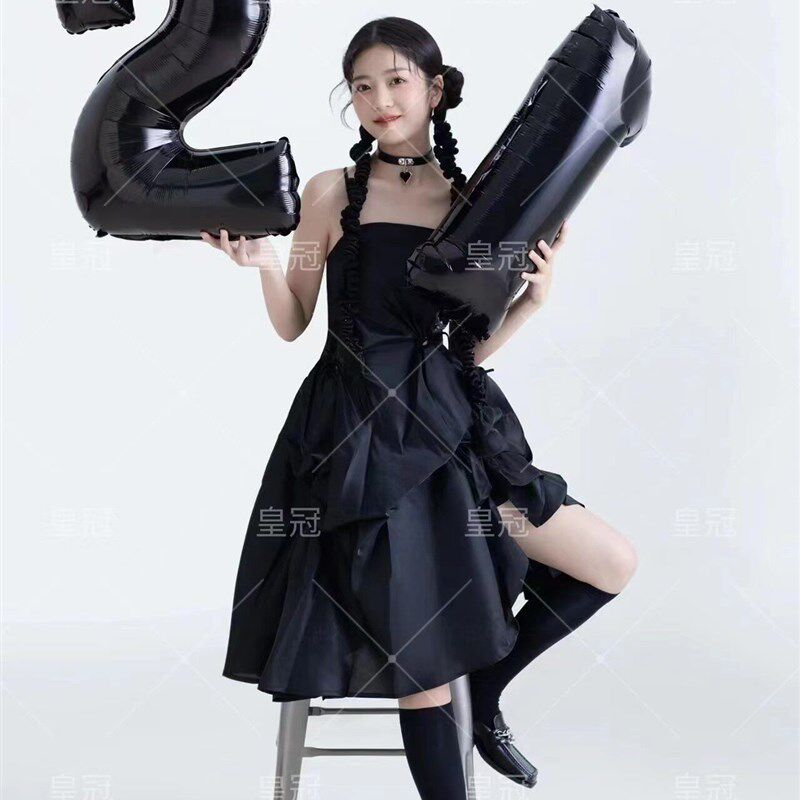 照相馆拍照韩系画报甜酷氛围感艺术照服装少女生日数字气球写真裙