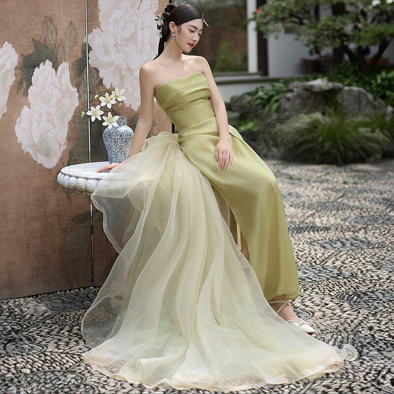新款影楼主题拍照婚纱复古新中式江南园林风礼服摄影彩纱写真服装