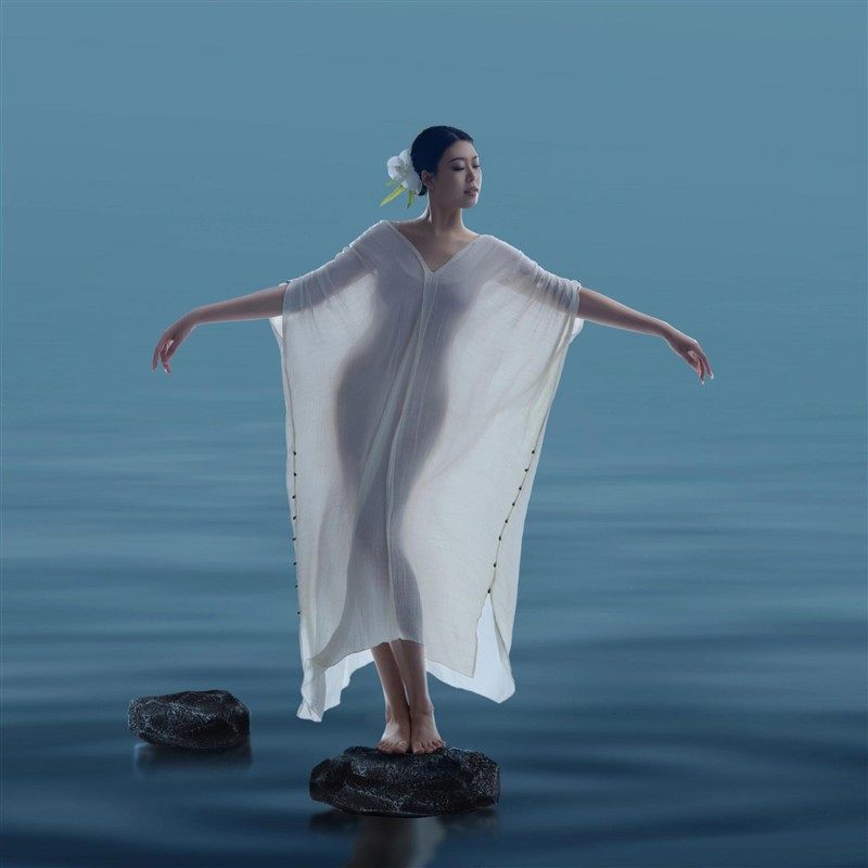 25影楼新款新中式国风礼服裙宫廷冷禅意风海边度假白色仙女连衣裙