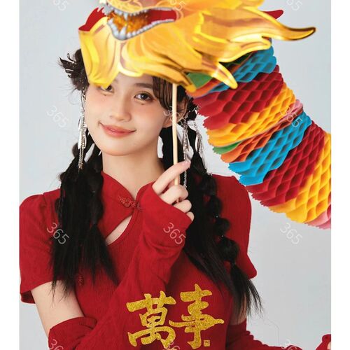 影楼主题新年复古红色旗袍个人写真拍照服装少女春节艺术照摄影服