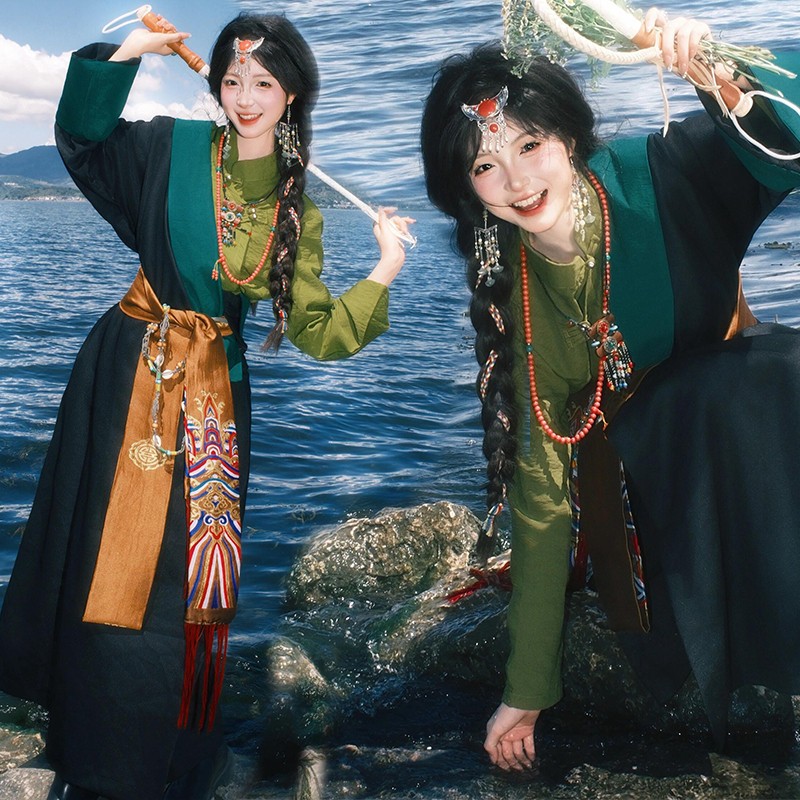 藏族服装女新款藏袍海边旅拍云南西藏民族风藏服小清新少女写真服