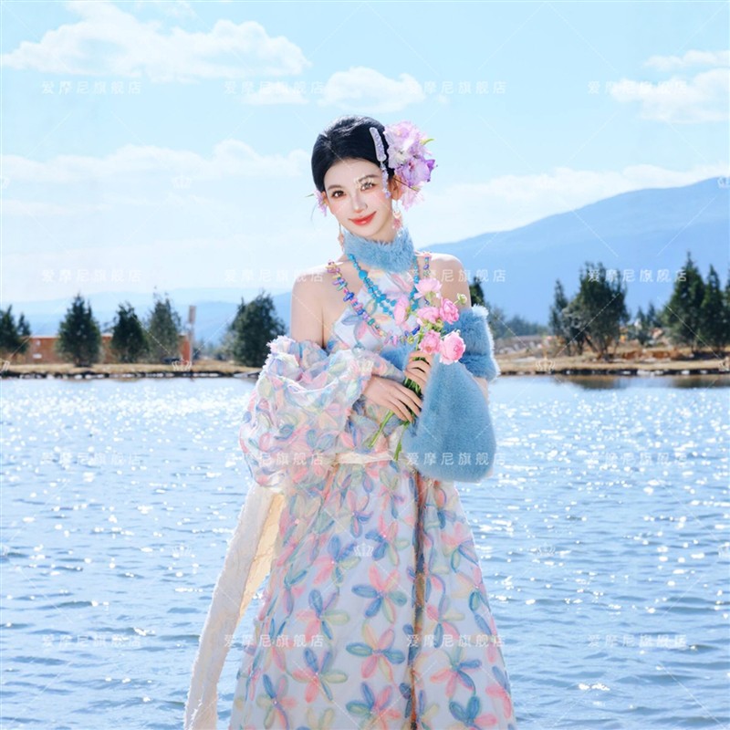 新款藏族云南写真藏袍丽江旅拍服装清新西藏民族少女摄影藏服服饰