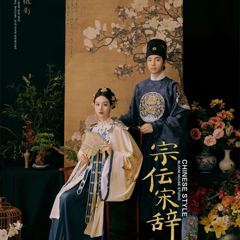 照相馆新款明代汉服婚纱照中式传统唐装古典明制婚礼主题摄影服装