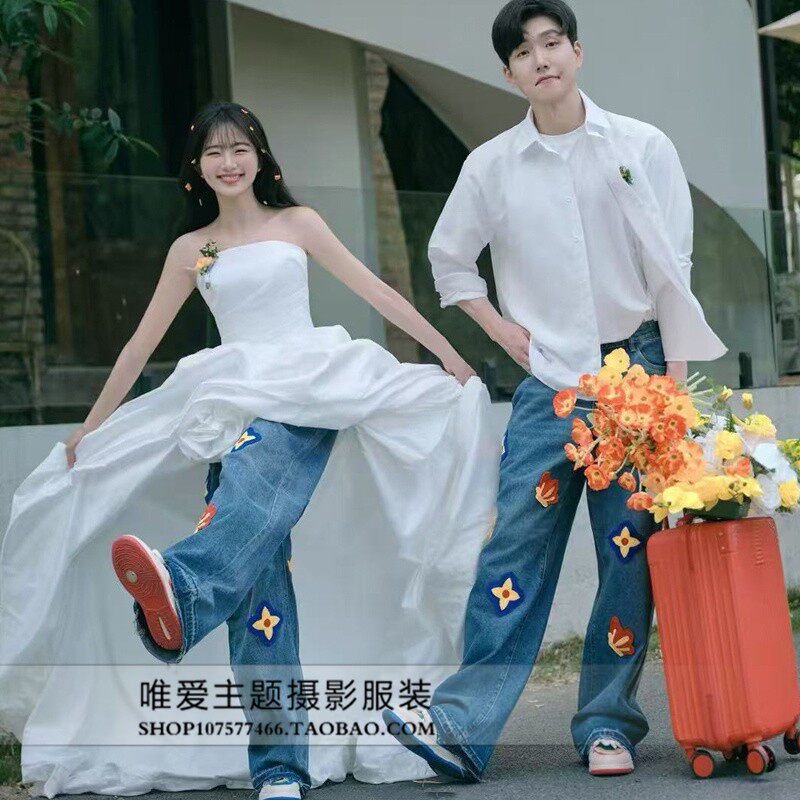 法式照相馆新款高级服装森系风牛仔裤婚纱出门外景订婚拖尾敬酒礼