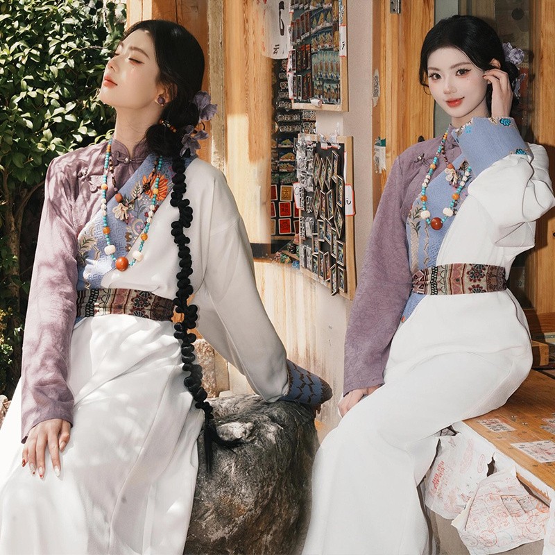西藏新款旅拍摄影藏族服饰网红藏袍藏服拉萨民族云南写真拍照服装