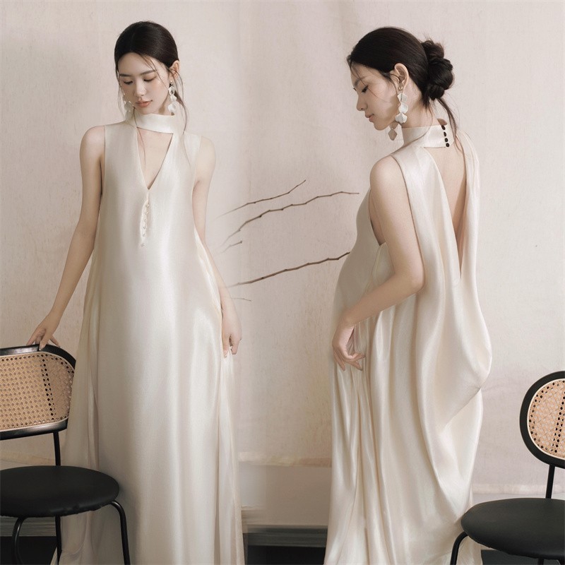 2025孕妇照片服装法国轻豪华气质香槟色露背礼服照片工作室大肚皮