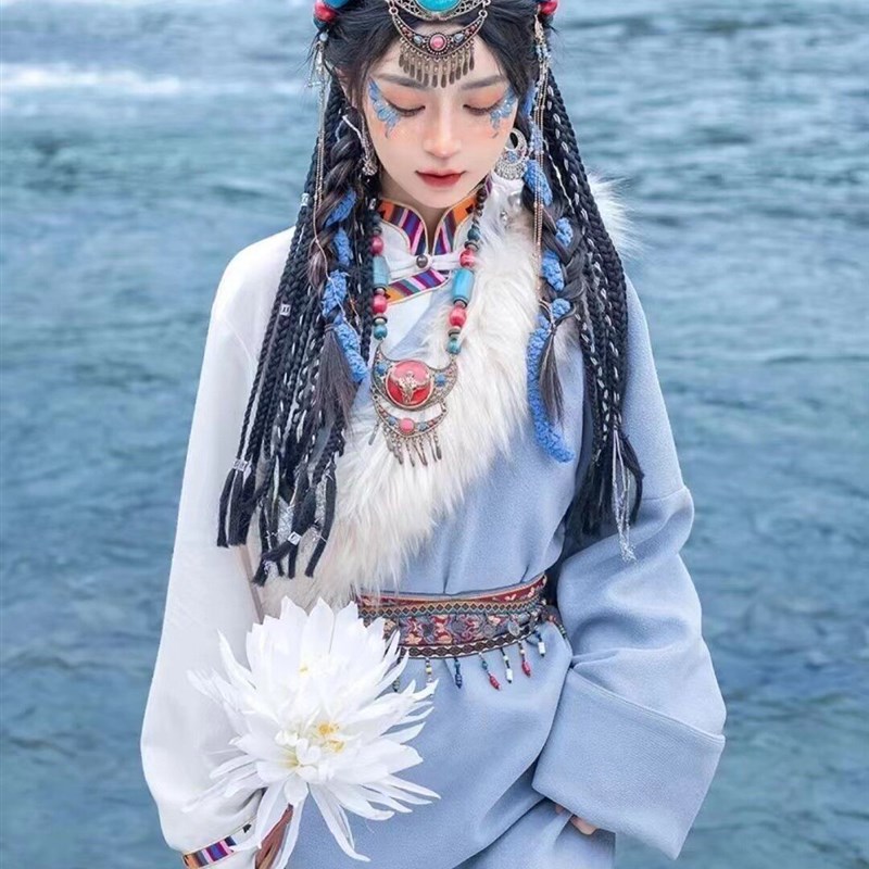 影楼新款藏袍藏式网红日常拍照藏族服装民族服饰西藏个人旅拍写真