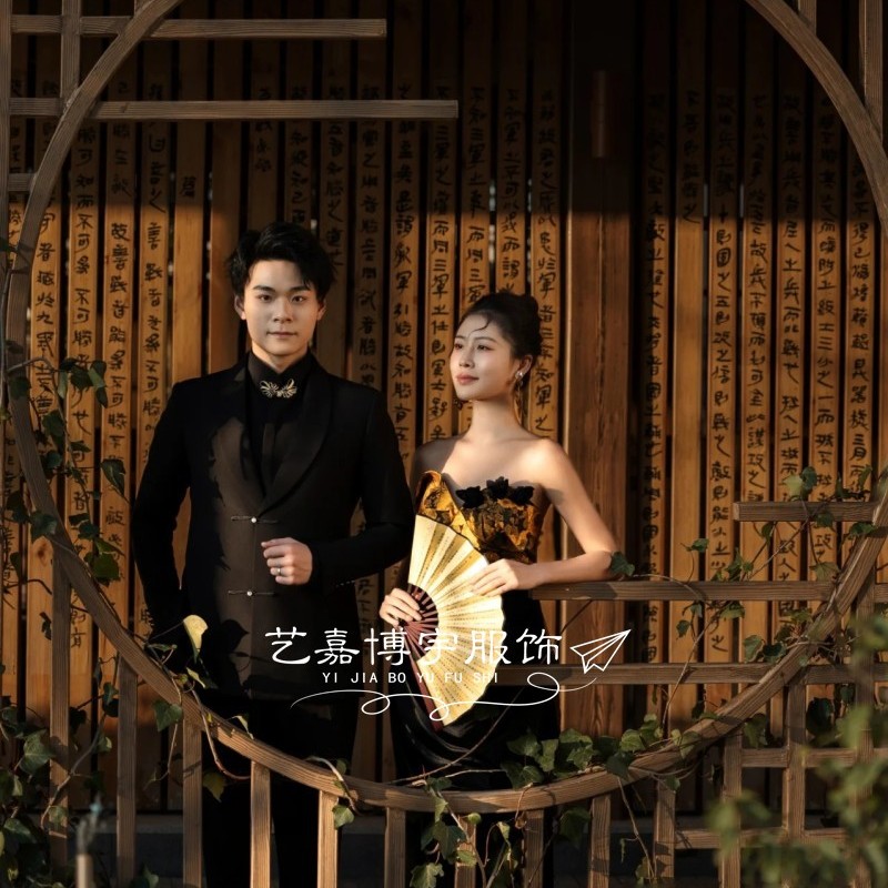 影楼新款新中式园林风情侣写真婚纱艺术照丝绒晚礼服摄影旅拍服装