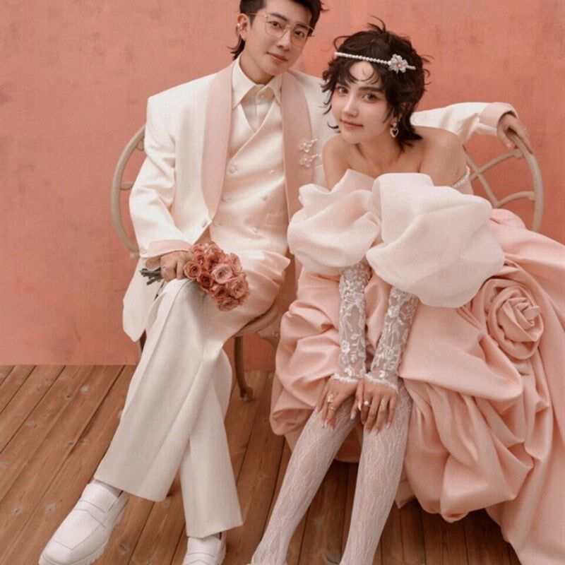 照相馆森系高端主题写真服装泡袖花朵可爱气质婚纱旅拍个性拍照摄