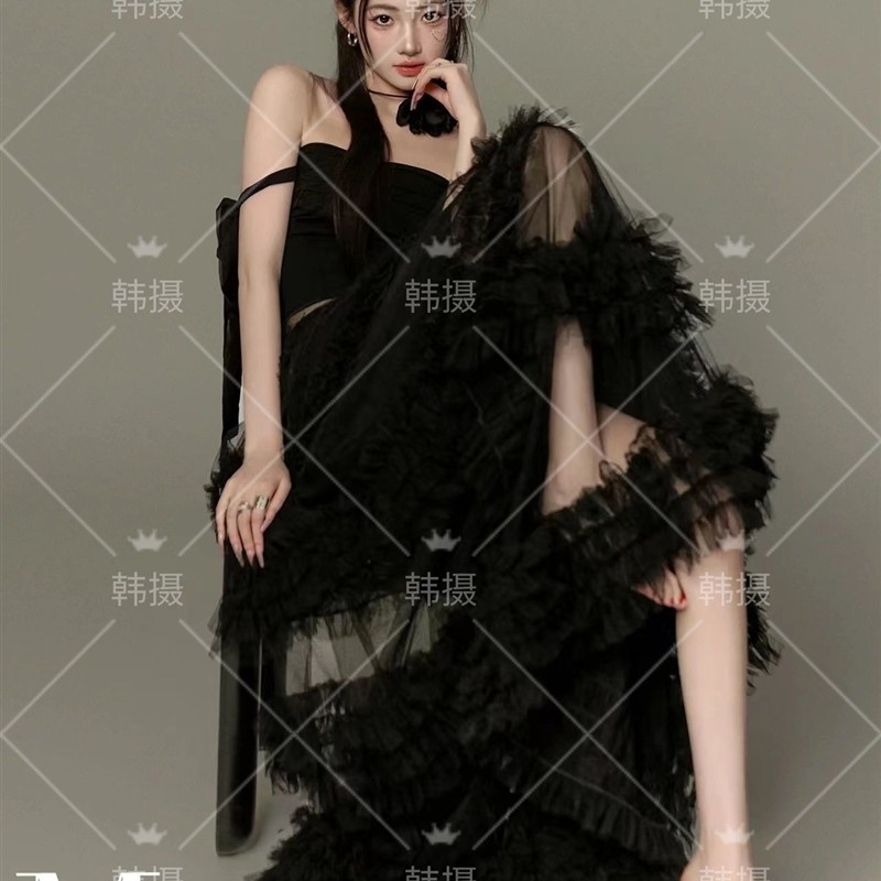 2024新款暗黑系影楼韩杂肖像少女极简风写真私房艺术照摄影服装