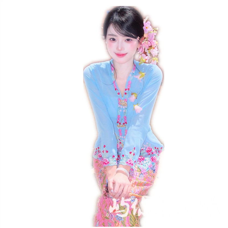 影楼新款傣族服装小娘簪花旅拍西双版纳少数民族刺绣清新写真摄影
