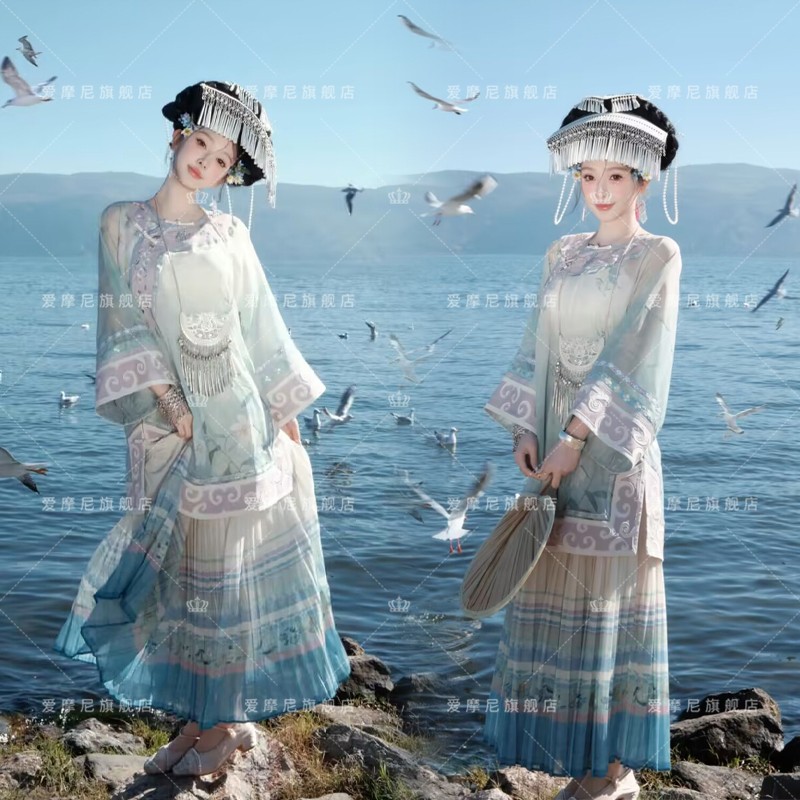 影楼新款彝族服装新款苗疆少女旅拍少数民族凤凰古城写真摄影服装