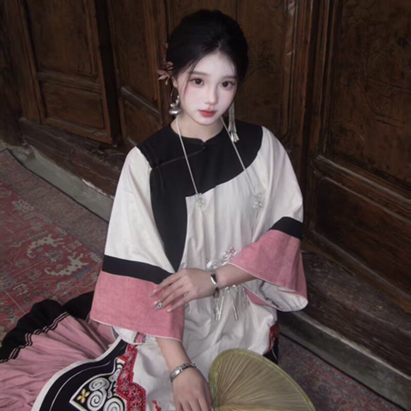 彝族新款服装少数民族旅拍套装火把节云南服饰写真凉山服装摄影服