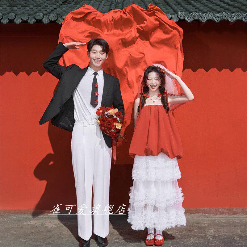 影楼新款红色喜嫁结婚订婚晨袍森系旅拍轻婚纱新娘甜美套装礼服裙