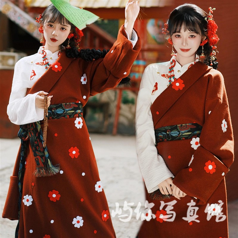 新款刺绣藏服藏装藏袍旅拍写真民族西藏清新写真摄影藏族服装外套