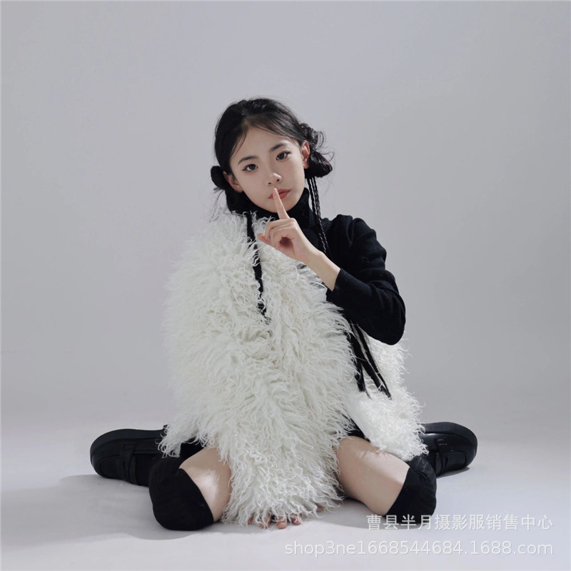 影楼新款小孩白色皮草圣诞写真主题杂志风艺术照唯美景色摄影服装