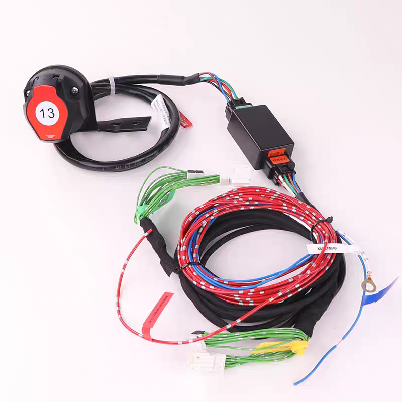 奔驰E专用免剥线对插线束 拖挂房车游艇自行车架尾灯信号同步电源