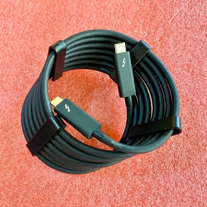 2米Thunderbolt4雷电4数据线40G240W快充适用苹果Mac Studio Pro Display XDR雷蛇显卡坞联想戴尔惠普笔记本