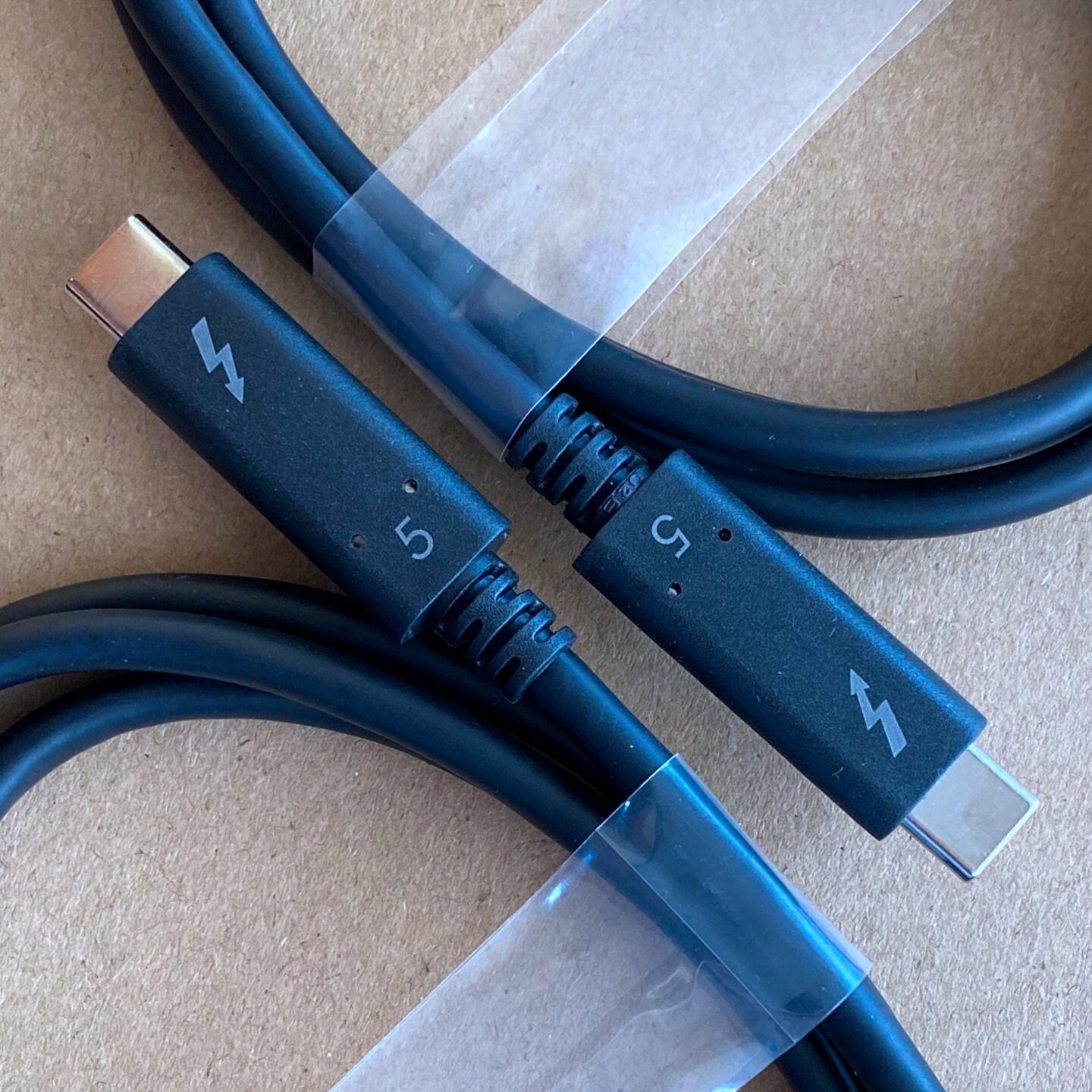 Thunderbolt5雷电5/4数据线适用苹果MacBookPro/Mac mini M1M23M4M5 Studio Display XDR联想惠普笔记本电脑