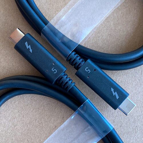 Thunderbolt5雷电5数据线80G240W