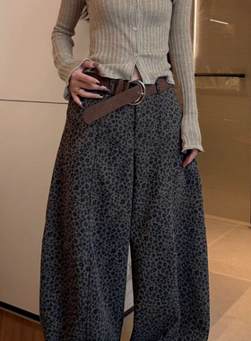 依可鑫-冬上新复古设计感豹纹弯刀休闲裤(配腰带)8010