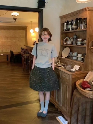 复古miu系波点碎花花苞短中裙半女秋宽松遮胯南瓜气球灯笼半身裙