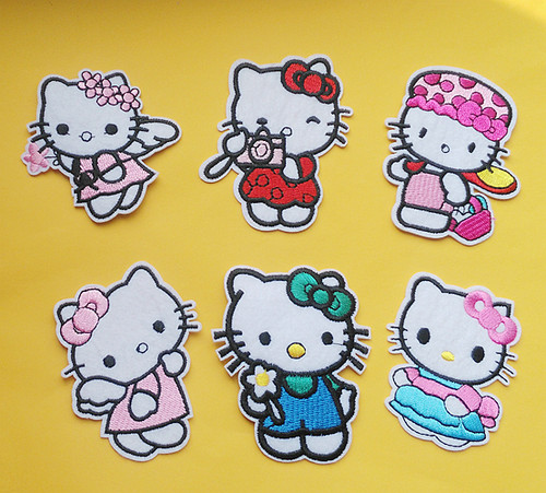 卡通KITTY猫布艺刺绣胸针