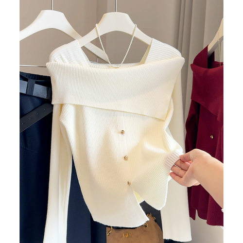 法式气质一字领针织衫女秋冬时尚修身显瘦打底衫独特别致绝美上衣