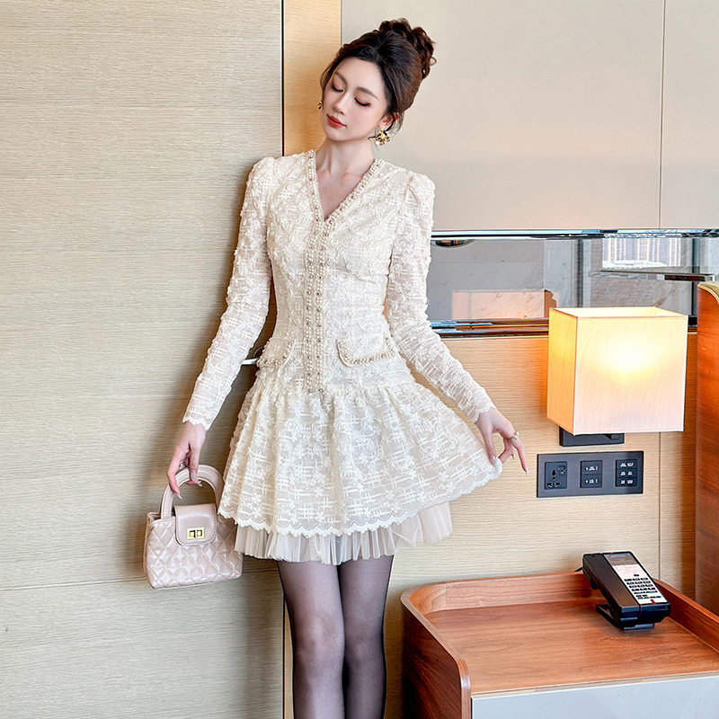 蕾丝蓬蓬连衣裙气质派对短裙女