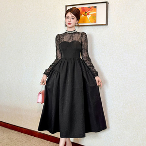2026新款早秋法式复古赫本风圆领镶钻蓬蓬长裙显瘦女装时尚连衣裙