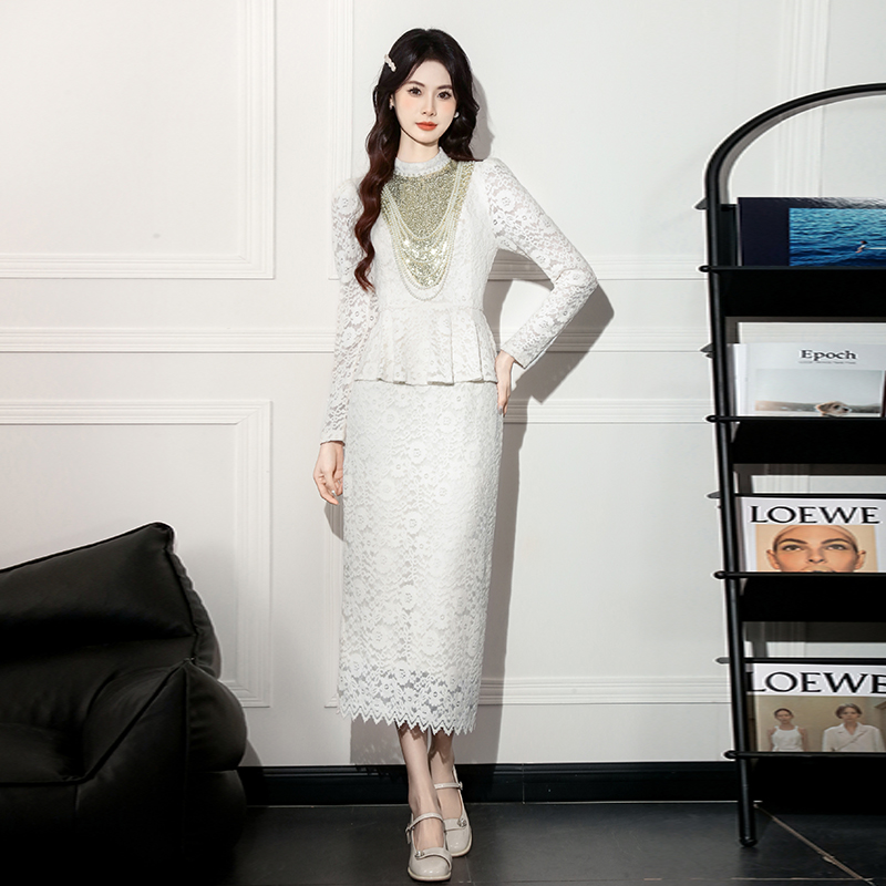 钉珠假两件长袖蕾丝连衣裙