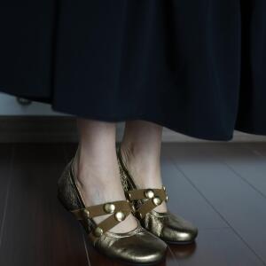 Fermina大圆头浅口单鞋女平底软面软底女鞋增高小银鞋金色玛丽珍