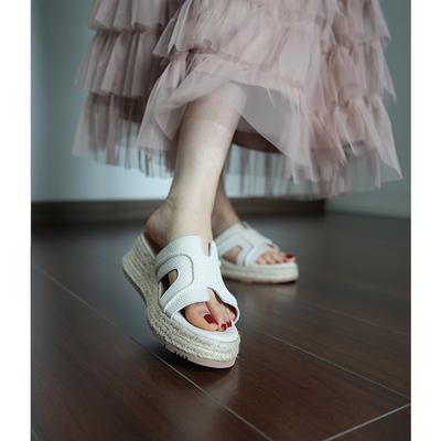 Fermina露趾一字拖鞋女夏外穿厚底小个子增高凉拖草编渔夫半拖夏