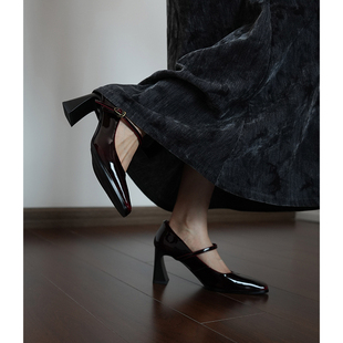 Fermina小方头浅口单鞋女粗跟高跟鞋简约气质一字带玛丽珍鞋新款