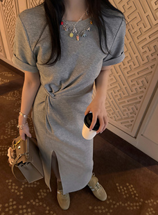 出街吸睛运动感连衣裙女夏季 显身材美式 长裙 比佛利日常 Scout