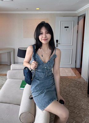 Scout 【甜辣小野猫】复古雪花水洗深V俏皮牛仔吊带连衣裙女夏季