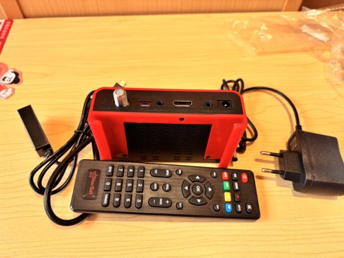 DVB-S2高清数字机顶盒支持AC3及厦门卫视铁壳机外贸通用即插即用