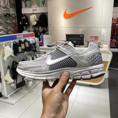 nike耐克夏季男鞋ZOOM VOMERO 5运动鞋训练跑步鞋FJ4151-003