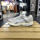 NIKE 5运动休闲跑步鞋 耐克男子新款 正品 ZOOM VOMERO HF0731 007