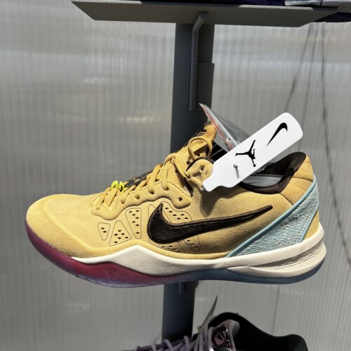 Nike Kobe 8 科比8 马年限定 低帮男子耐克实战篮球鞋IM1820-100