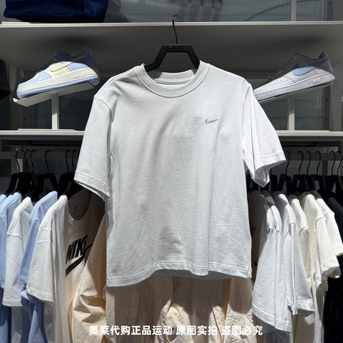 NIKE耐克女26夏新款半袖T恤刺绣小标透气宽松舒适短袖IR7589-121