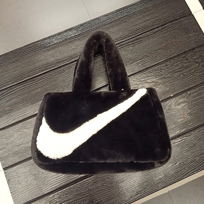 正品Nike/耐克FAUX FUR托特包收纳拉链口袋单肩背包 DQ5804-010