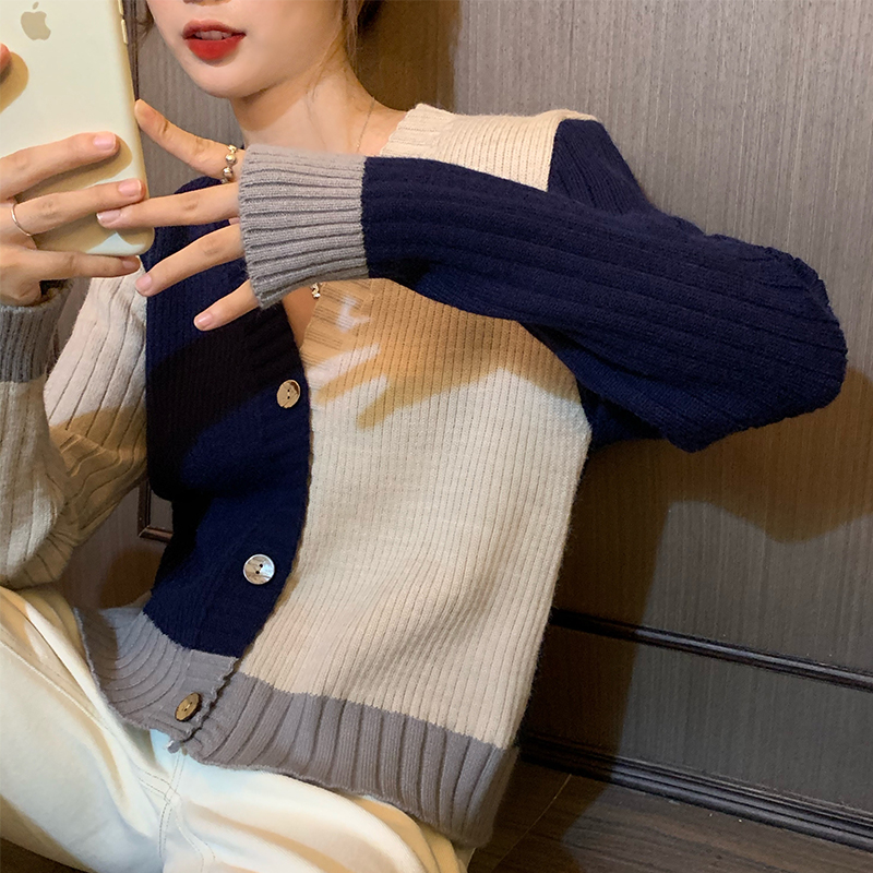 Real shot and real price: gentle style V-Neck Sweater with cardigan jacket and women's jacket in autumn