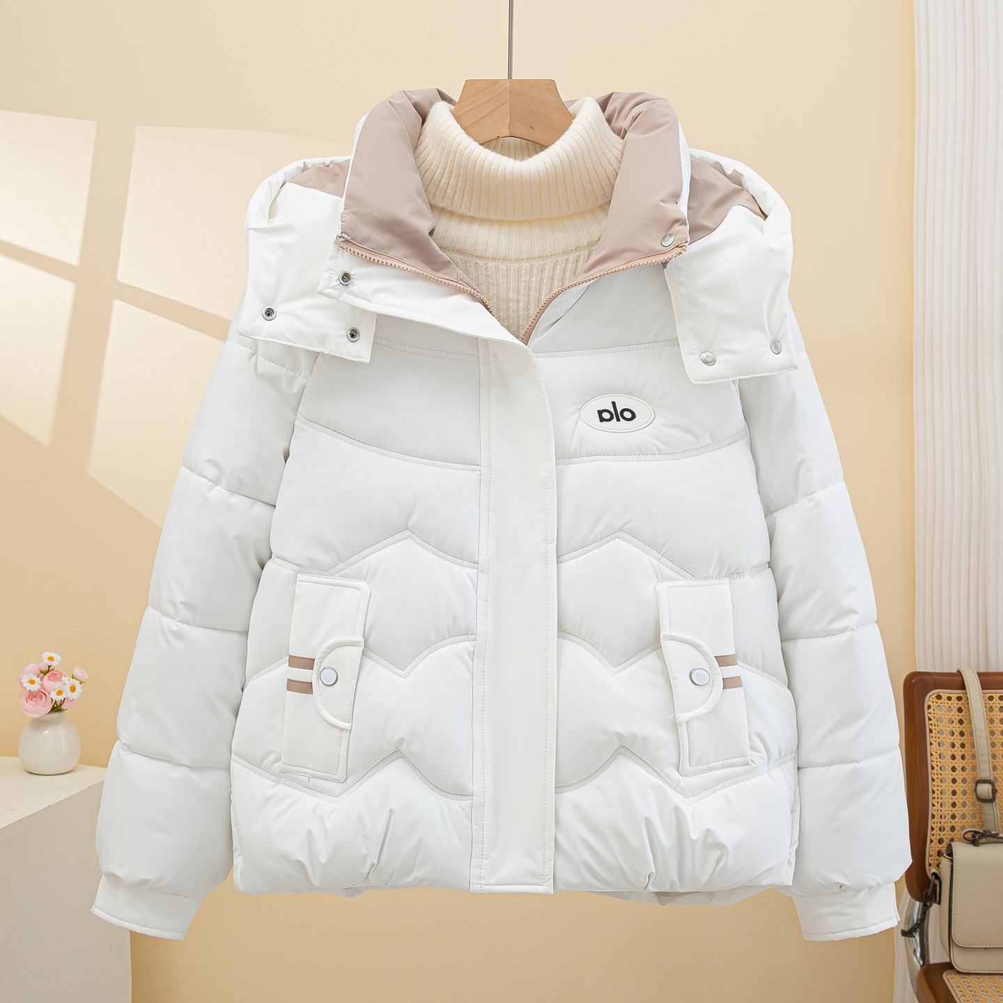 今年流行羽绒棉服女2025冬季新款小个子爆款棉服棉袄短款保暖外套