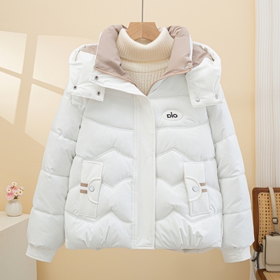 今年流行羽绒棉服女2025冬季新款小个子爆款棉服棉袄短款保暖外套