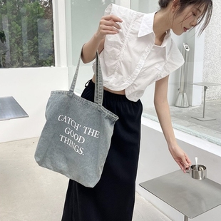 单肩包 字母大容量托特包简约时尚 2025新款 牛仔布手提包包街头潮款