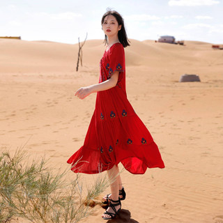 云南沙漠旅游民族风刺绣红色连衣裙茶卡盐湖青海湖海边度假沙滩裙